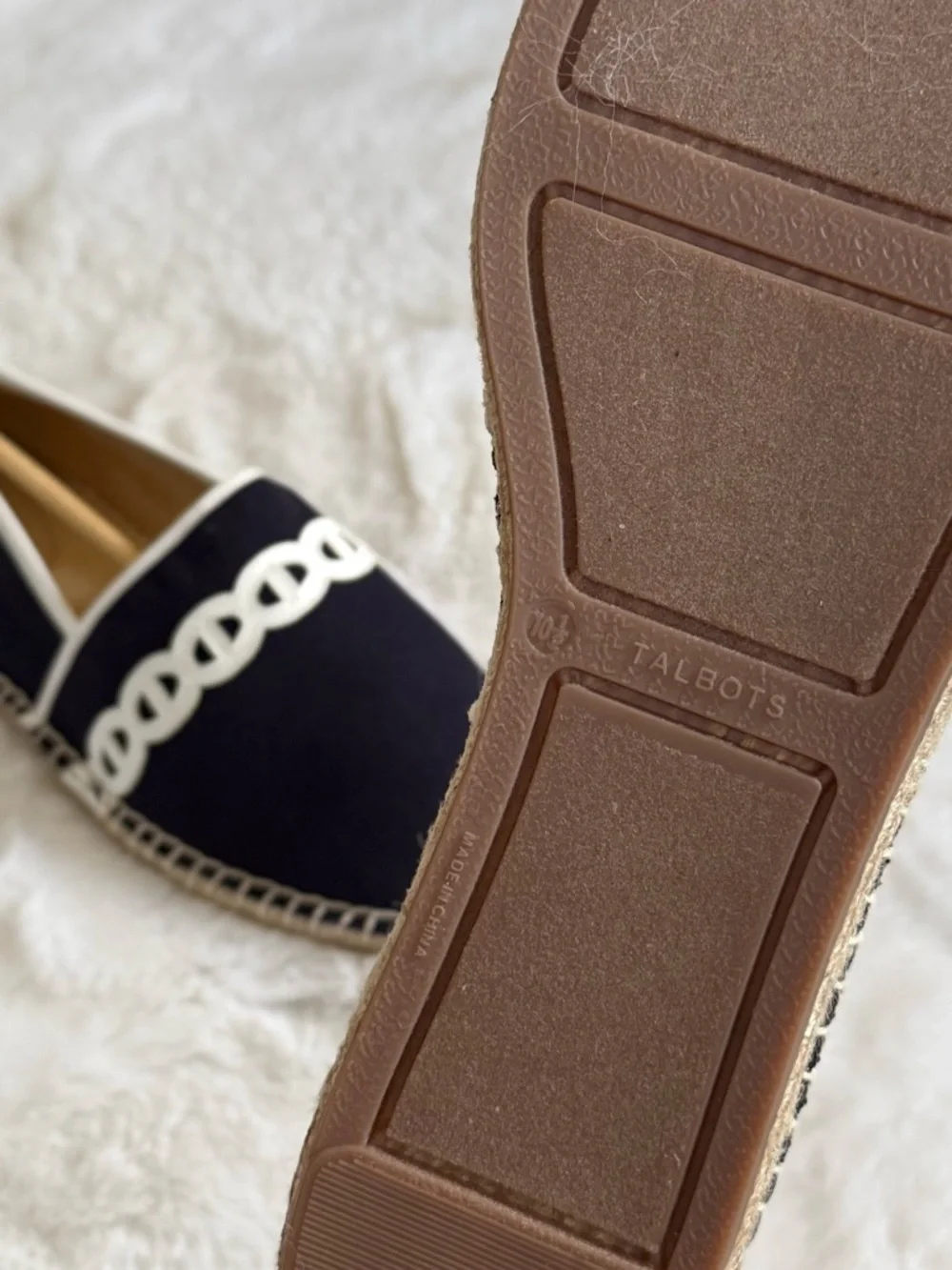 TALBOTS NIB 10 1/2 Izzy Chain Canvas Espadrille Flats in Indigo Blue / White NWT